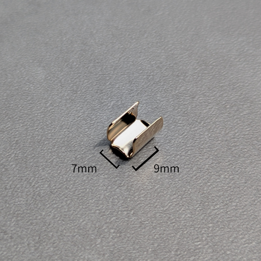 M size, gold clasp, 13 pieces