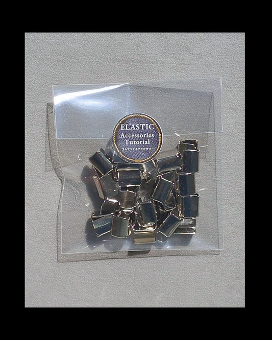 M size, silver clasps, 32 pieces